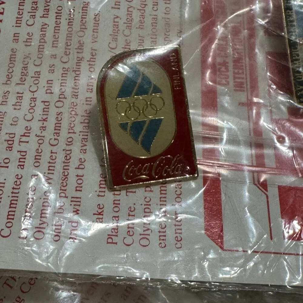 1988 VINTAGE OLYMPICS CALGARY LOT OF 2 SETS PINS COCOA COLA - Picture 4 of 7